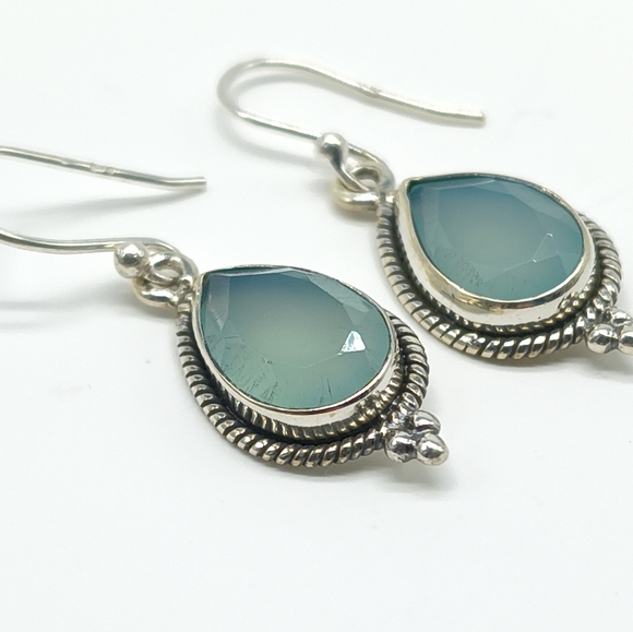 Vintage Sterling Silver Faceted Aqua Chalcedony Dangle Earrings - Picture 3 of 15